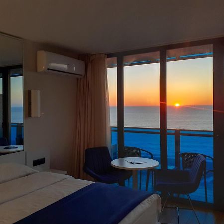 Only Front Sea View, No Side View, Wonderful Panorama, High Floor, Location Guarantee Aparthotel Batumi Luaran gambar