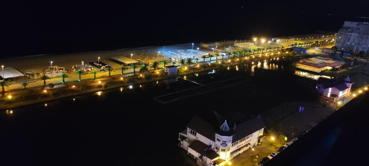Only Front Sea View, No Side View, Wonderful Panorama, High Floor, Location Guarantee Aparthotel Batumi Luaran gambar