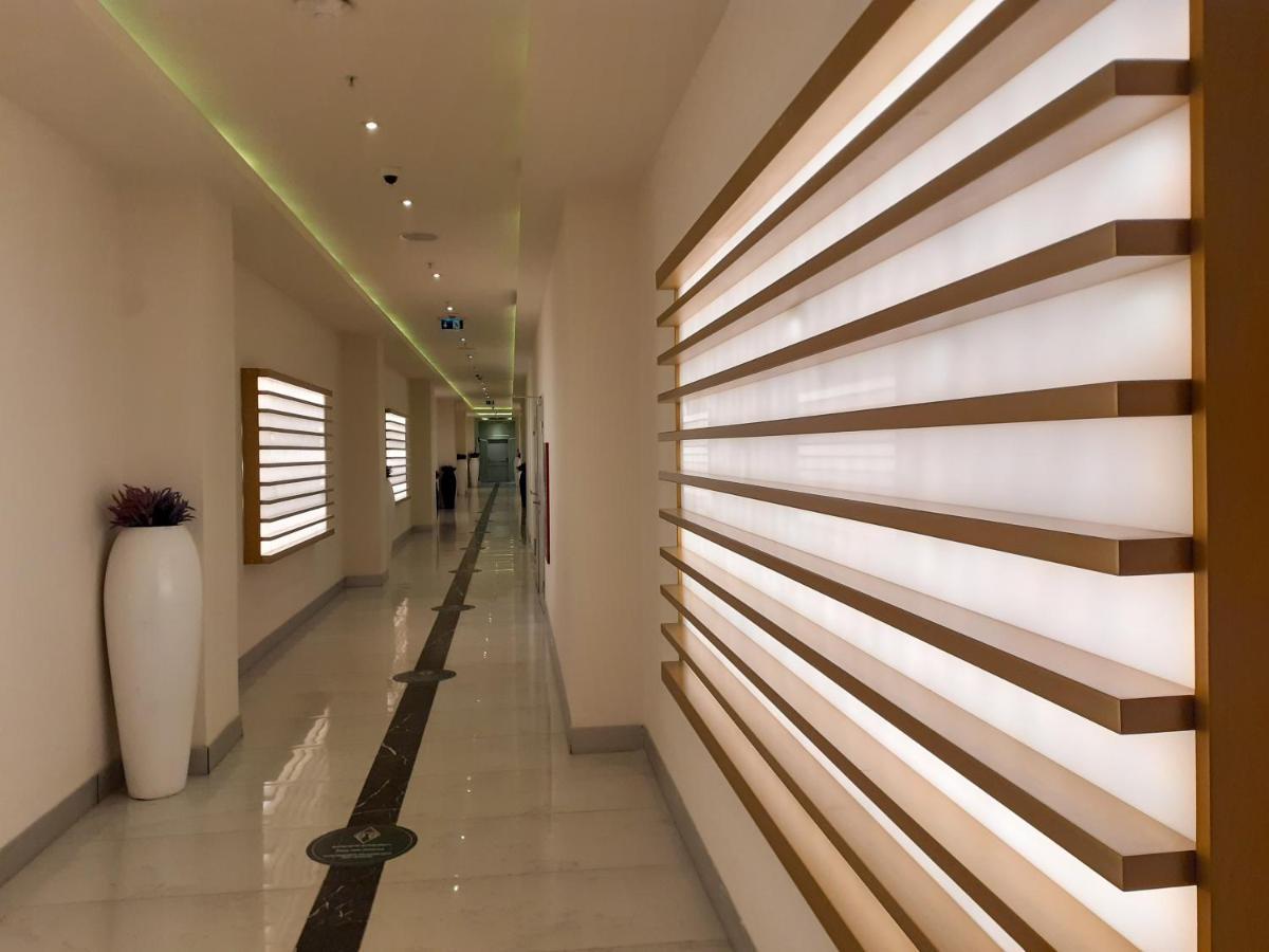 Only Front Sea View, No Side View, Wonderful Panorama, High Floor, Location Guarantee Aparthotel Batumi Luaran gambar